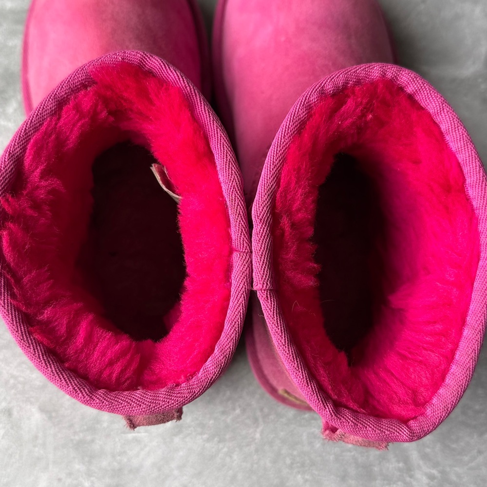 UGG classic Bright Pink Suede Mini II Boots size 7 - Picture 7 of 7